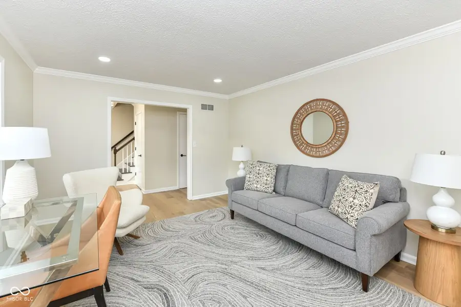 567 Hawthorne Drive, Carmel, IN 46033 - Image #3