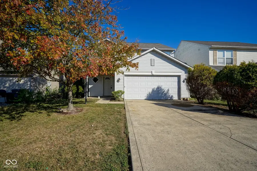 10840 Orchard Valley Way, Indianapolis, IN 46235 - Image #2