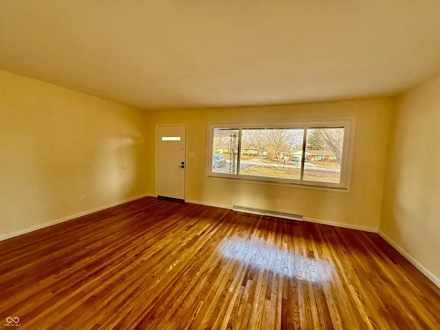 237 E Waterbury Road, Indianapolis, IN 46227 - Image #3