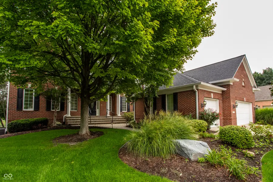 8039 Heyward Drive, Indianapolis, IN 46250 - #2
