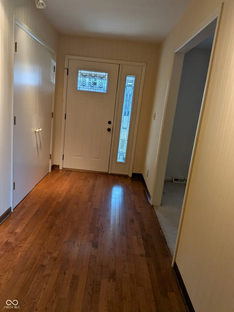 7148 Vauxhall Road, Indianapolis, IN 46250 - Image #2