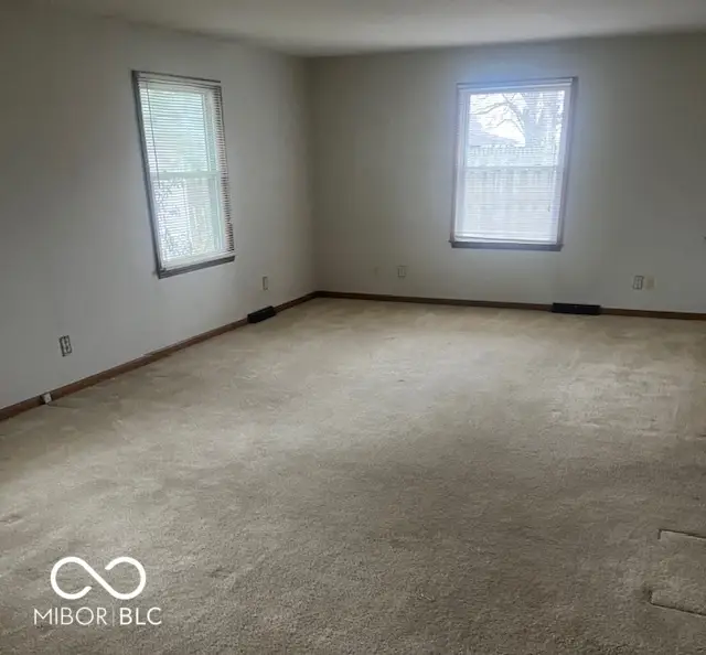 701 S Sycamore Road, Seymour, IN 47274 - Image #3