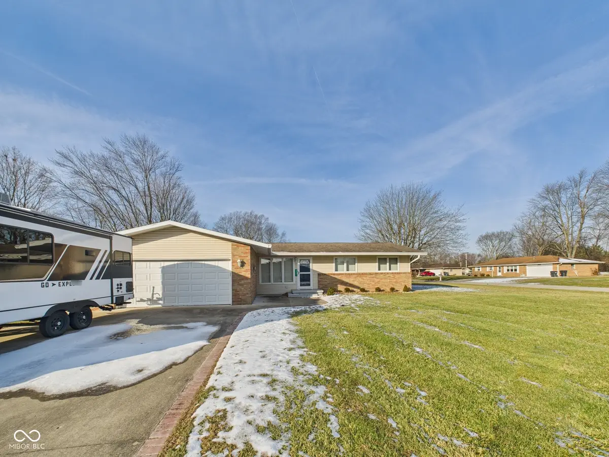 2201 S Webster Drive, Yorktown, IN 47396 - Image #1