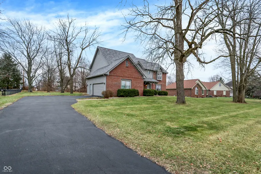 7067 Fox Hollow Lane, Brownsburg, IN 46112 - Image #2