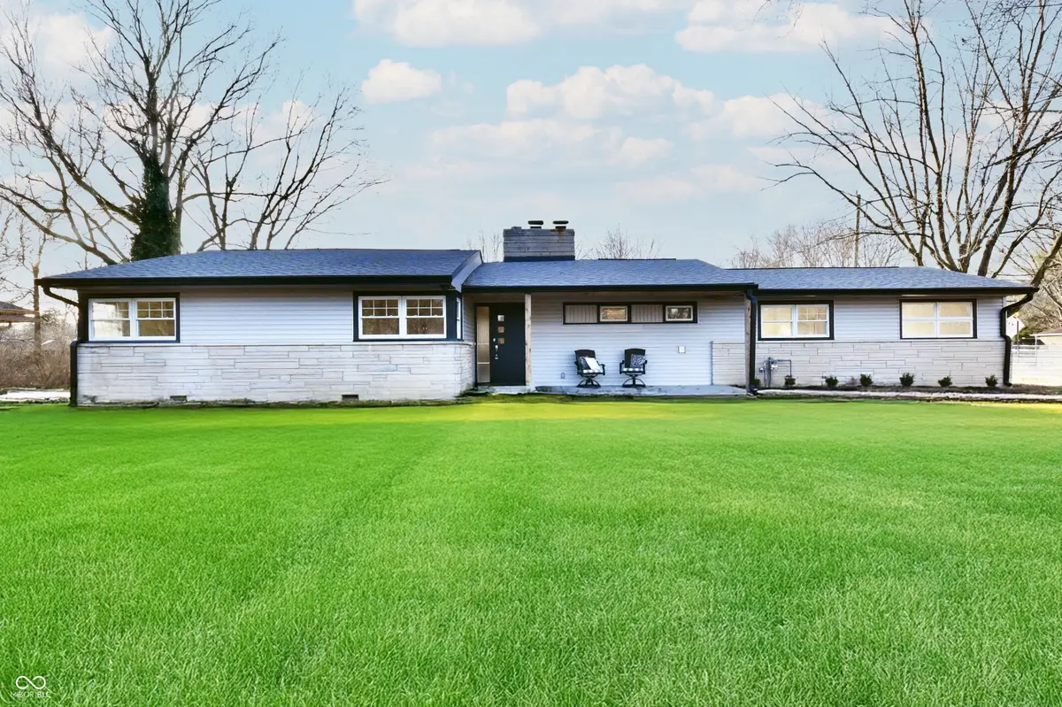 10190 N College Avenue, Indianapolis, IN 46280 - Image #1