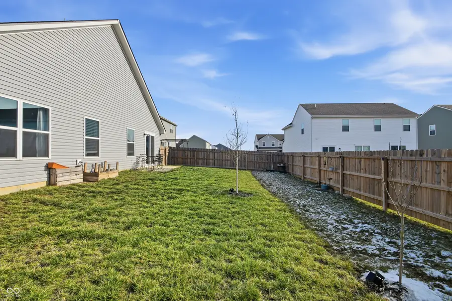 6935 Honeysuckle Way, Pendleton, IN 46064 - Image #2