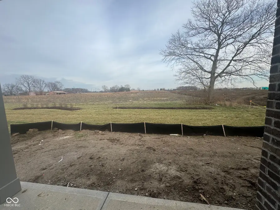 5885 Norfolk Row, Greenwood, IN 46143 - Image #3