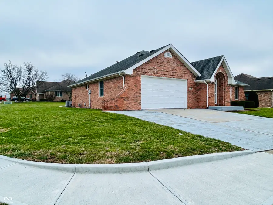 635 Jackson Street, Brownsburg, IN 46112 - Image #3