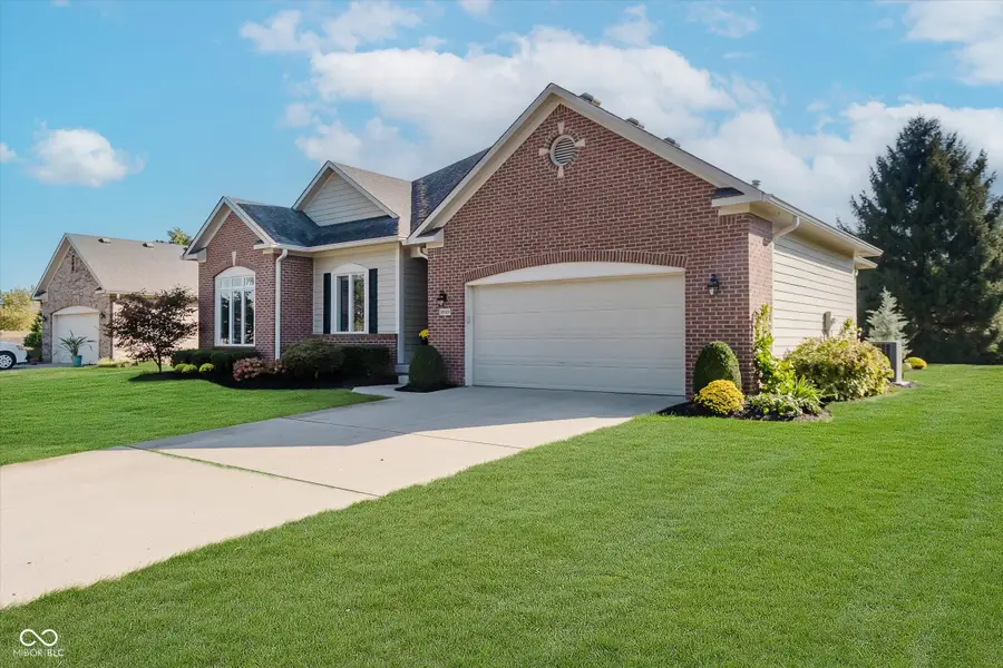 10929 Bluestone Way, Fishers, IN 46038 - Image #2