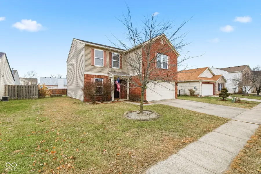 5648 Grassy Bank Drive, Indianapolis, IN 46237 - Image #3