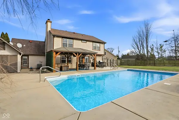 1269 Avalon Circle, Greenwood, IN 46142