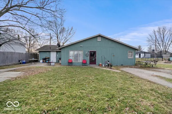 1121 E 5th Street, Greenfield, IN 46140