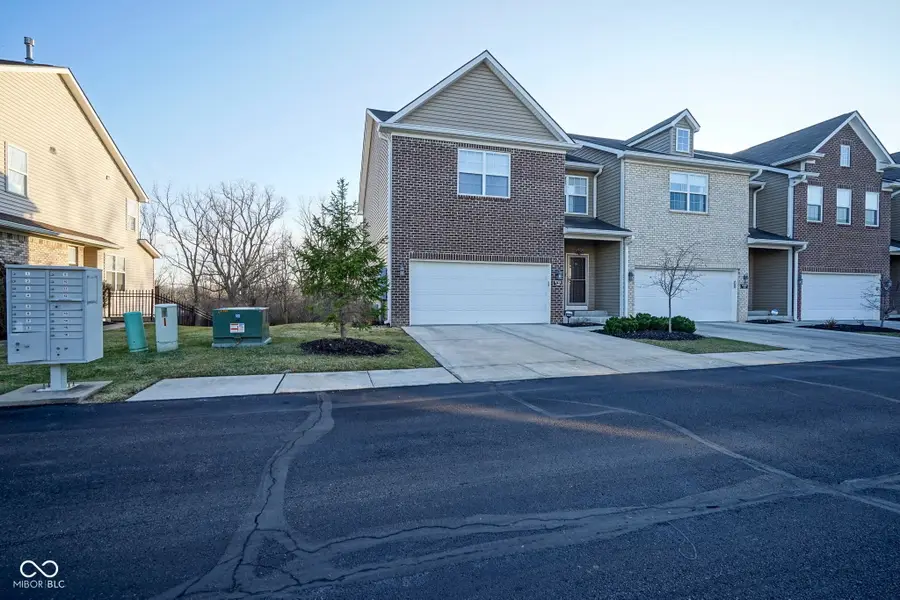 9749 Thorne Cliff Way #105, Fishers, IN 46037 - Image #2