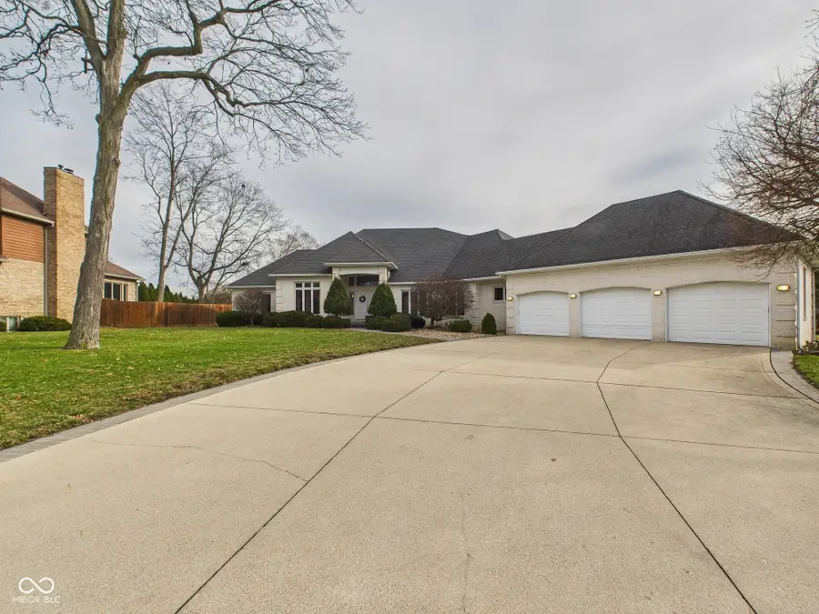 600 S Inverness Lane, Yorktown, IN 47396 - Image #2