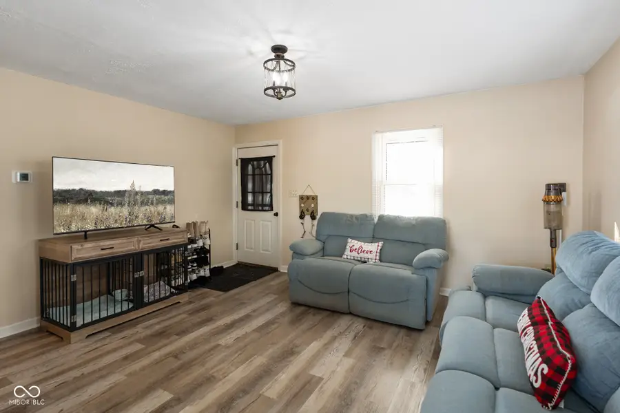 77 S Tresslar Avenue, Bargersville, IN 46106 - Image #3