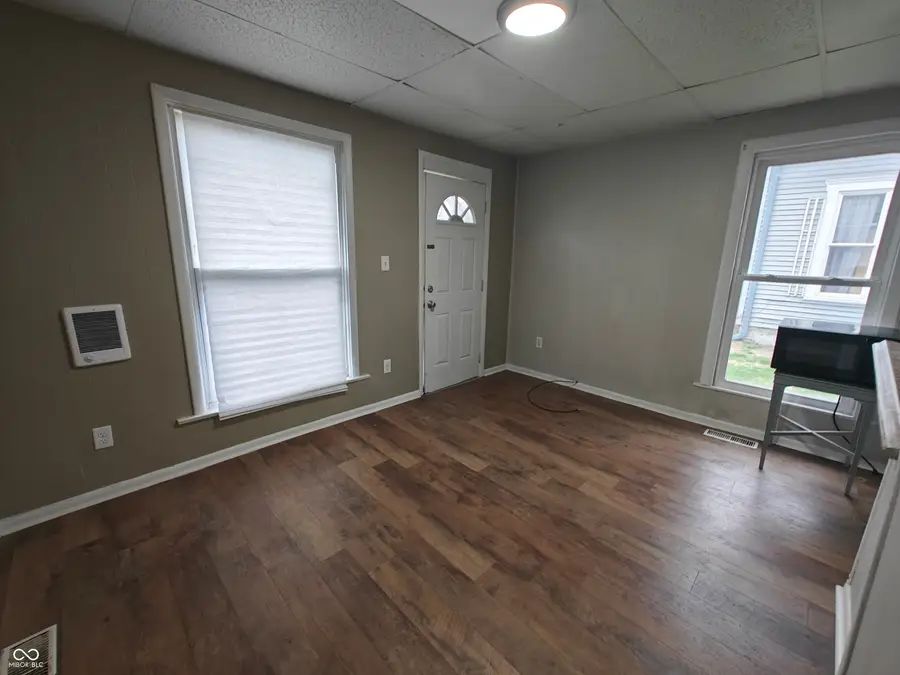 106-108 W Pennsylvania Street, Shelbyville, IN 46176 - #3