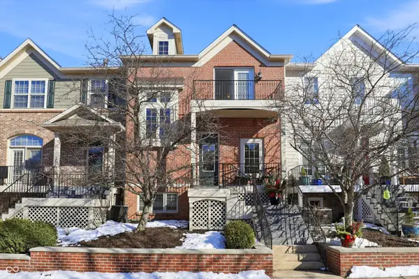 213 Manchester Drive, Zionsville, IN 46077