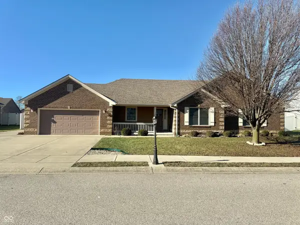 1992 Austin James Lane, Seymour, IN 47274