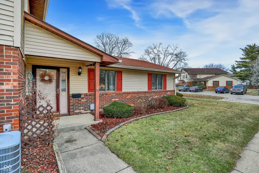 10173 Penrith Drive, Indianapolis, IN 46229 - Image #2