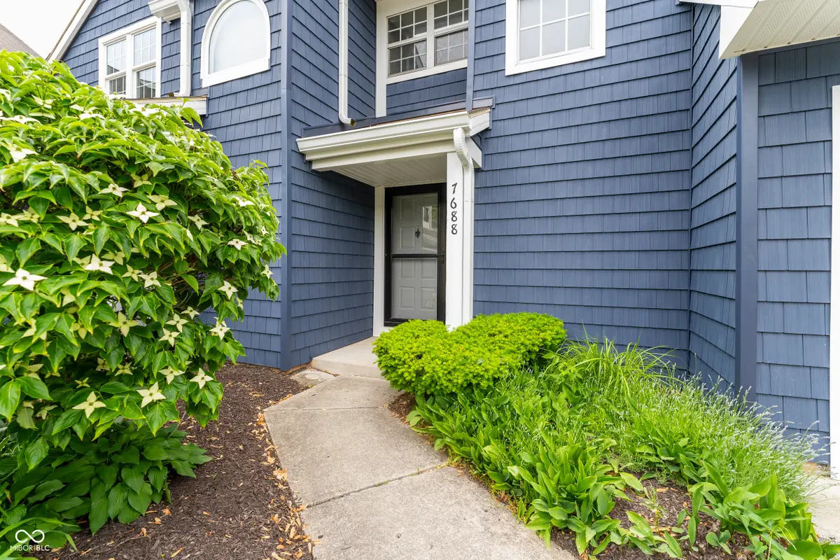 7688 Harbour Isle, Indianapolis, IN 46240 - Image #1