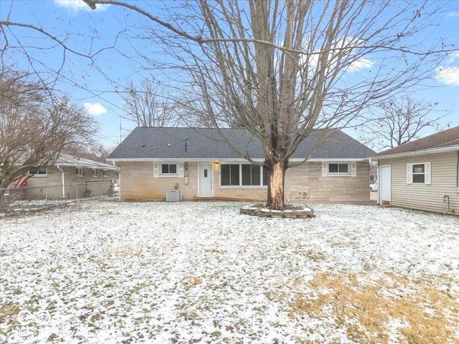 1105 S Stockport Drive, Muncie, IN 47304 - Image #2