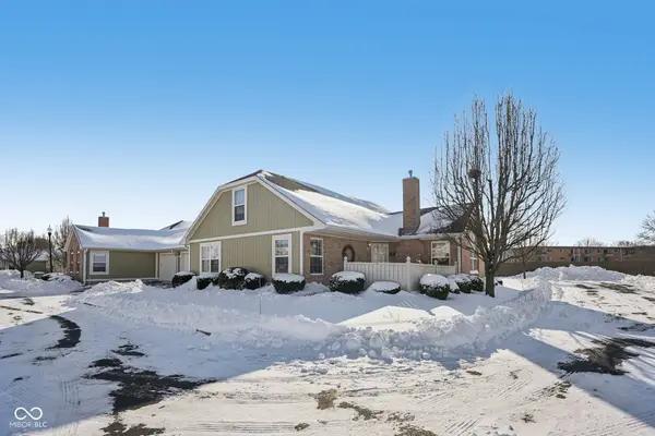 7347 Chapel Villas Lane #UNIT B, Indianapolis, IN 46214