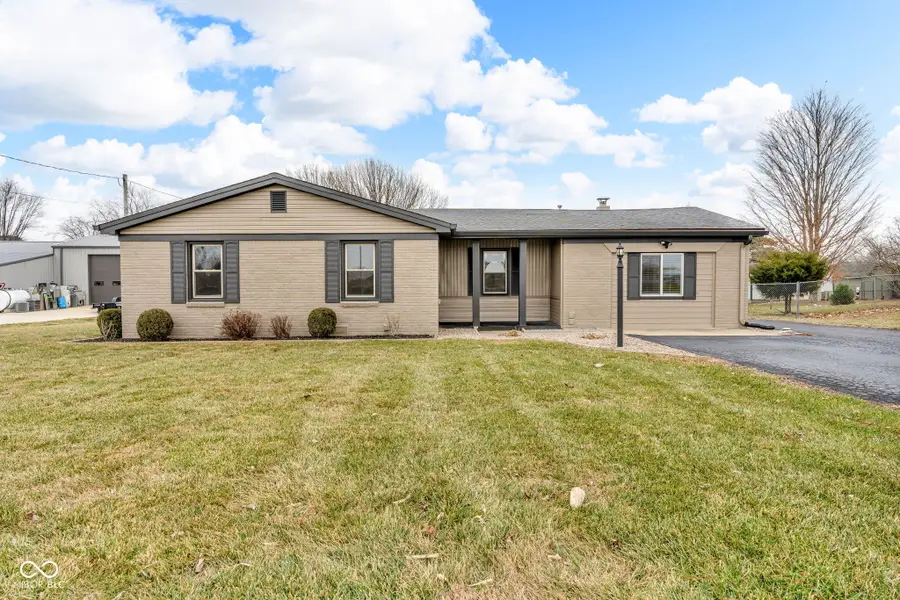 7603 S County Road 350 W, Stilesville, IN 46180 - Image #2