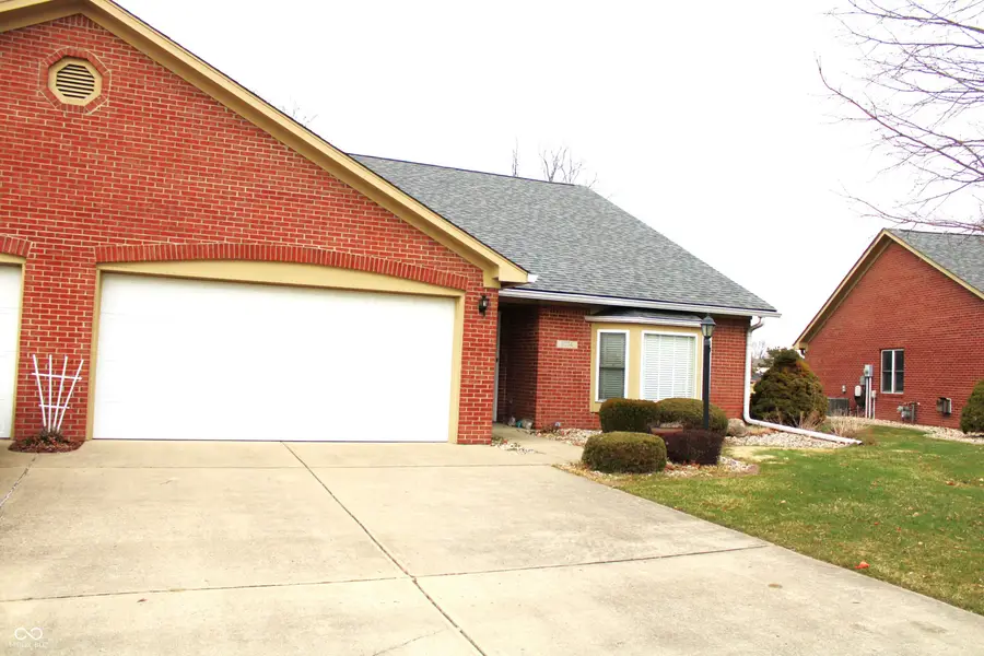 8034 Crystal Court, Avon, IN 46123 - Image #2