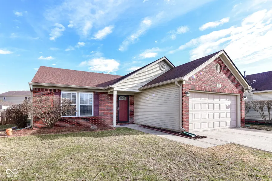 2271 Hampton Court, Plainfield, IN 46168 - Image #2