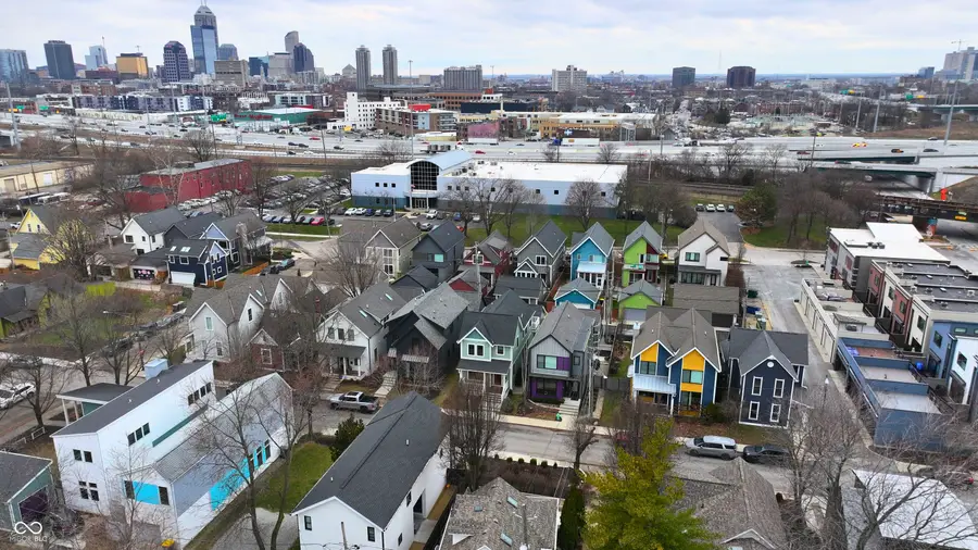 958 Stillwell Street, Indianapolis, IN 46202 - Image #2