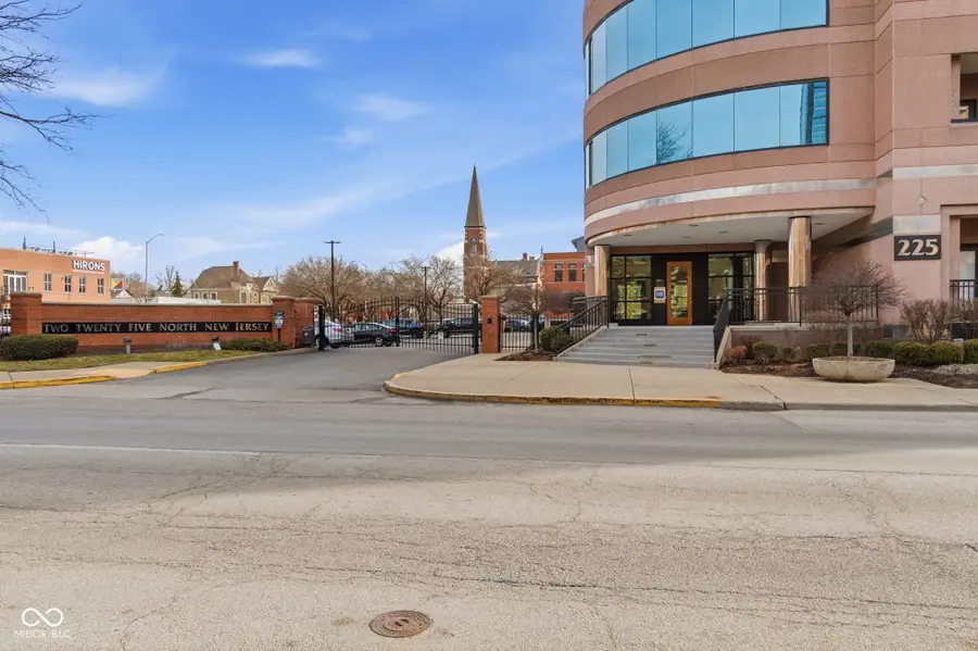 225 N New Jersey Street #68, Indianapolis, IN 46204 - Image #2