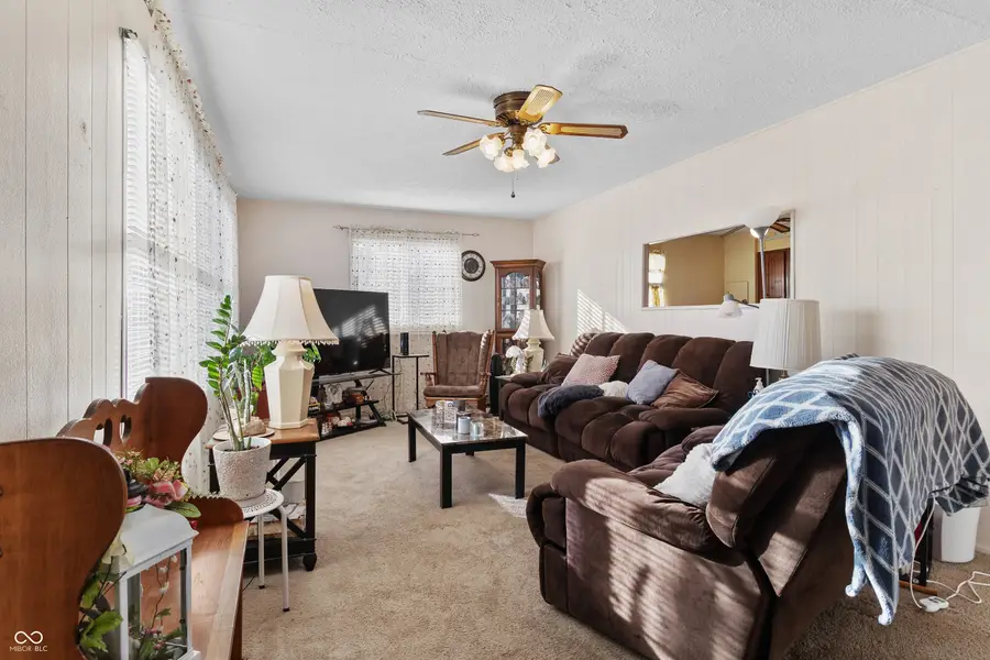 528 Winfield Street, Greenfield, IN 46140 - #3