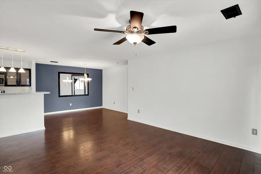 8418 Glenwillow Lane #103, Indianapolis, IN 46278 - Image #3