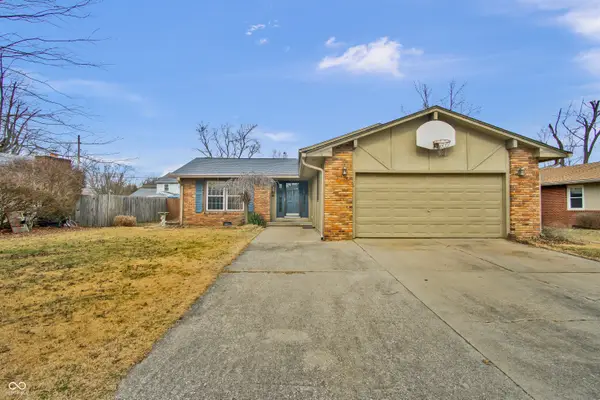 3410 Lantern Lane, Columbus, IN 47203