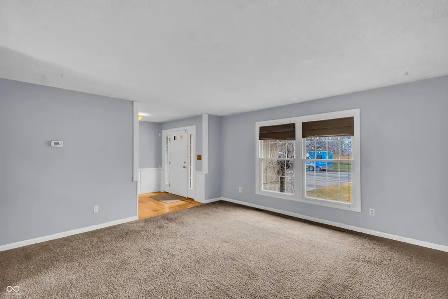 3410 Lantern Lane, Columbus, IN 47203 - #3