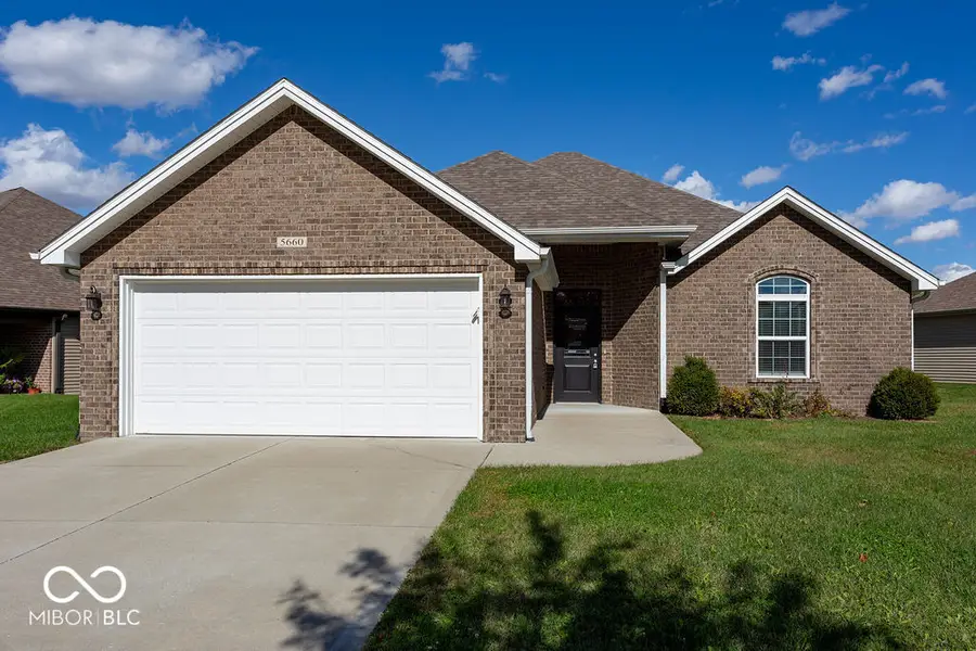 5660 Victory Drive, Columbus, IN 47203 - #2