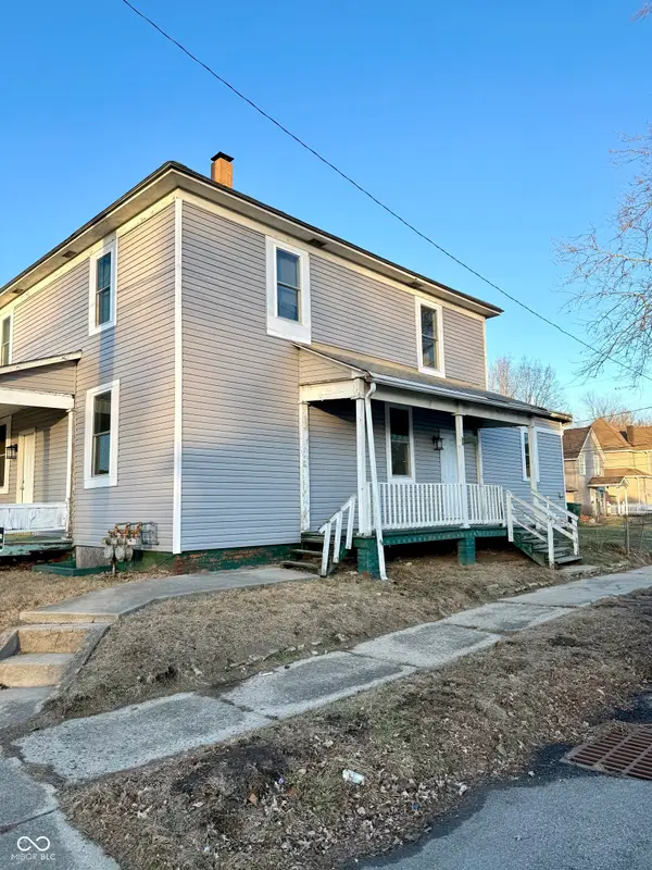 802 1/2 N Mulberry Street, Muncie, IN 47305