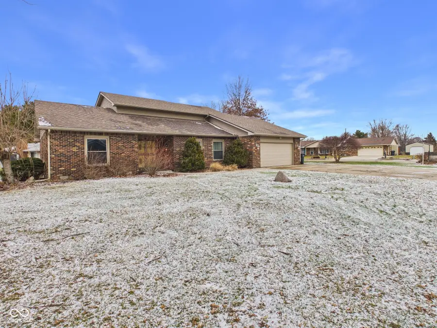 2111 Round Barn Road, Anderson, IN 46017 - Image #2