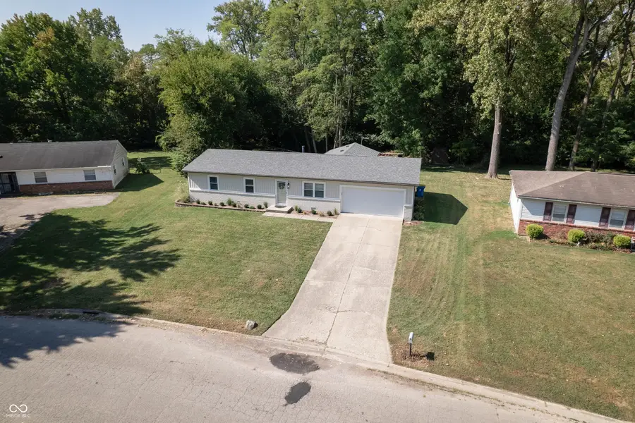 7002 Woodside Drive, Indianapolis, IN 46260 - Image #2