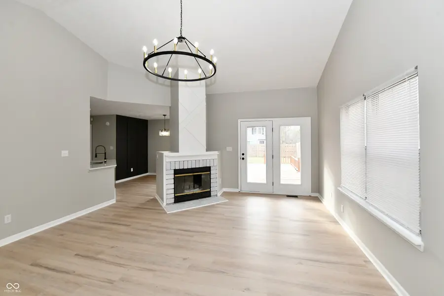 8547 Rock Hollow Circle, Indianapolis, IN 46256 - Image #3