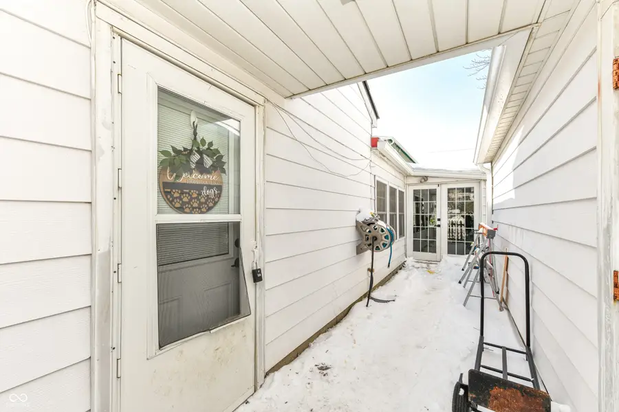 121 E Church Street, Fortville, IN 46040 - Image #2