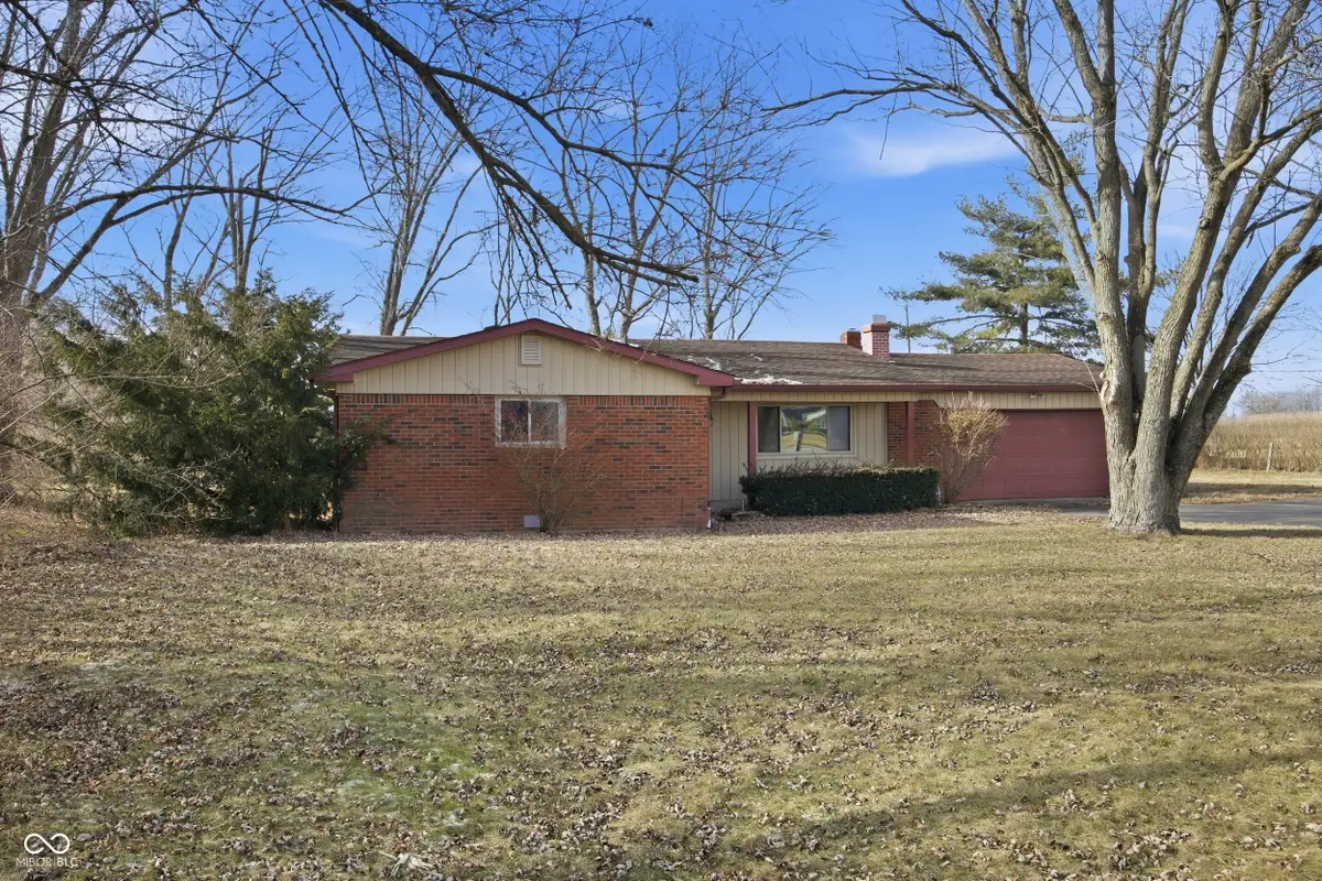 8586 N 200 W, Fortville, IN 46040 - Image #1