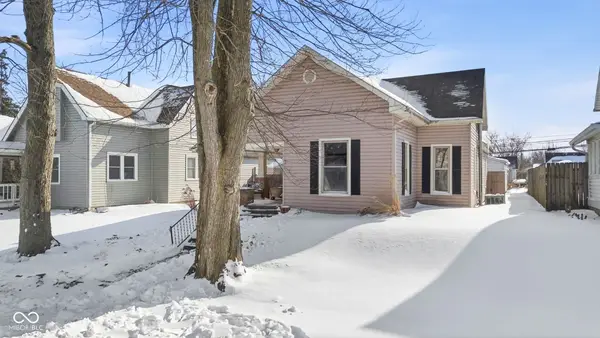 909 S A Street, Elwood, IN 46036