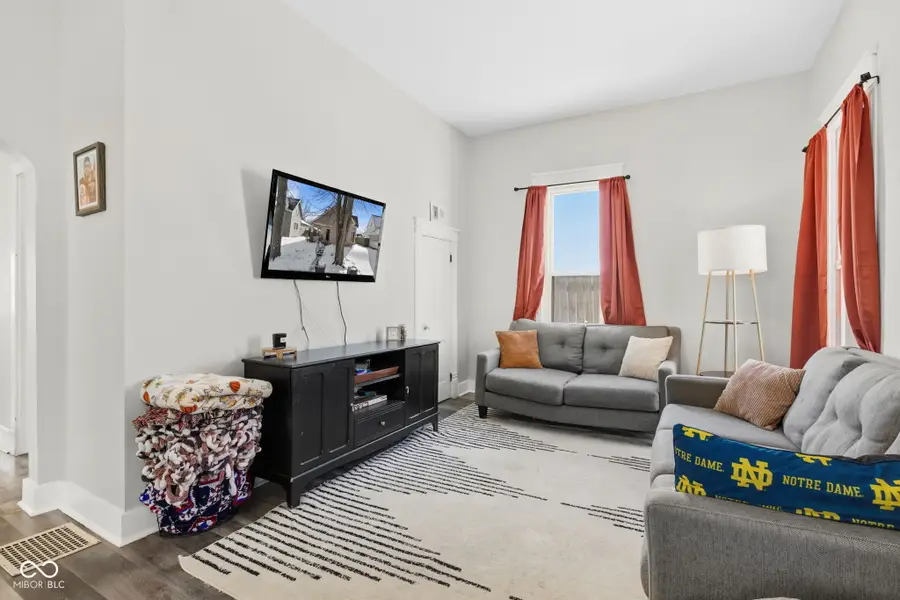 909 S A Street, Elwood, IN 46036 - #3