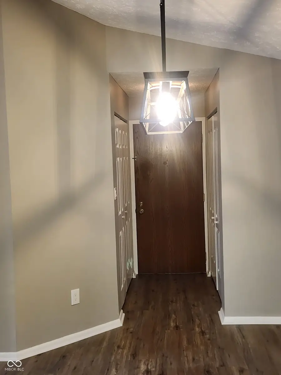 4250 Village Parkway Circle E #6, Indianapolis, IN 46254 - Image #2