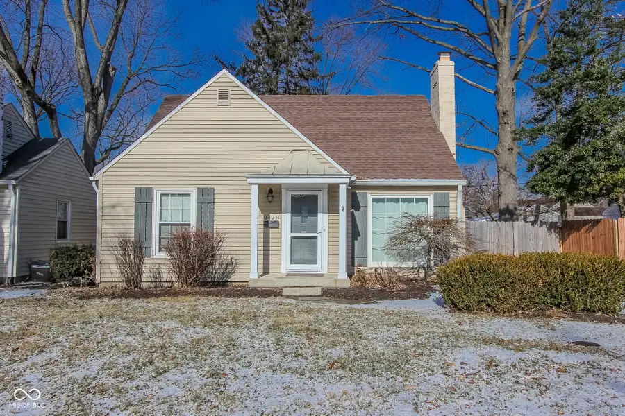 2428 Mcleay Drive, Indianapolis, IN 46220 - Image #3