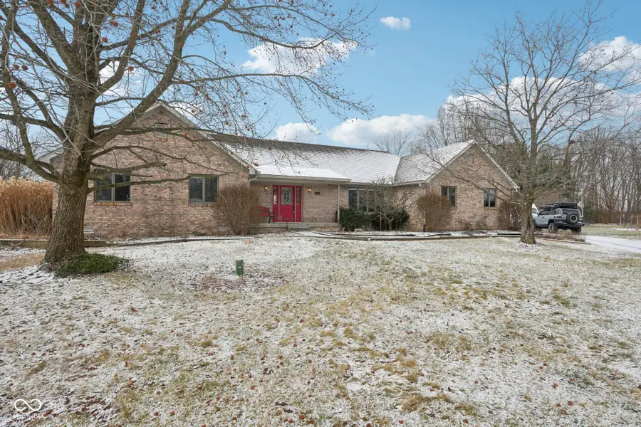 8906 Lesley Lane, Brownsburg, IN 46112 - Image #2