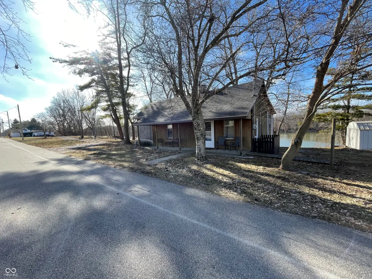 143 N Water Street, Montezuma, IN 47862 - Image #1