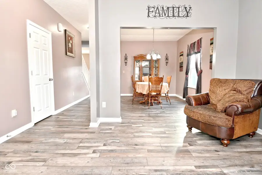 8643 Pattype Lane, Avon, IN 46123 - Image #2