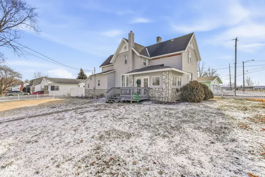 501 Elmwood Drive, Frankfort, IN 46041 - Image #2